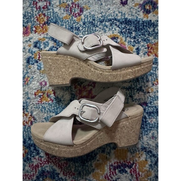Clark's Women's Giselle Ivy Wedge Sand White Leather Size US 8M - Picture 1 of 10